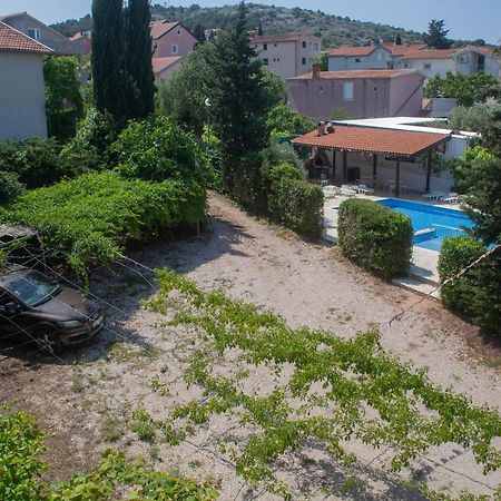 Villa Ivanka Murter Ap B Sa Grijanim Bazenom I Besplatnim Parkingom Zewnętrze zdjęcie